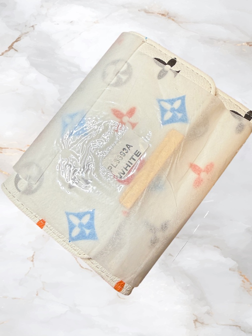 NWT Monogram Inspired Vegan Trifold Wallet Compact Snap Closure - Picture 2 of 8